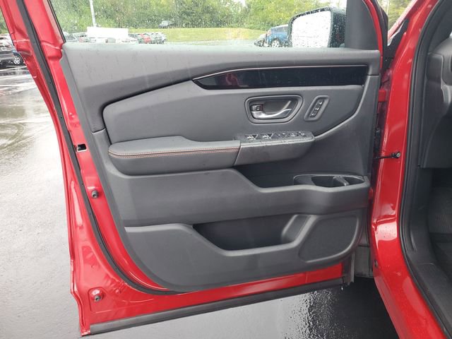New 2025 Honda Pilot TrailSport image 39