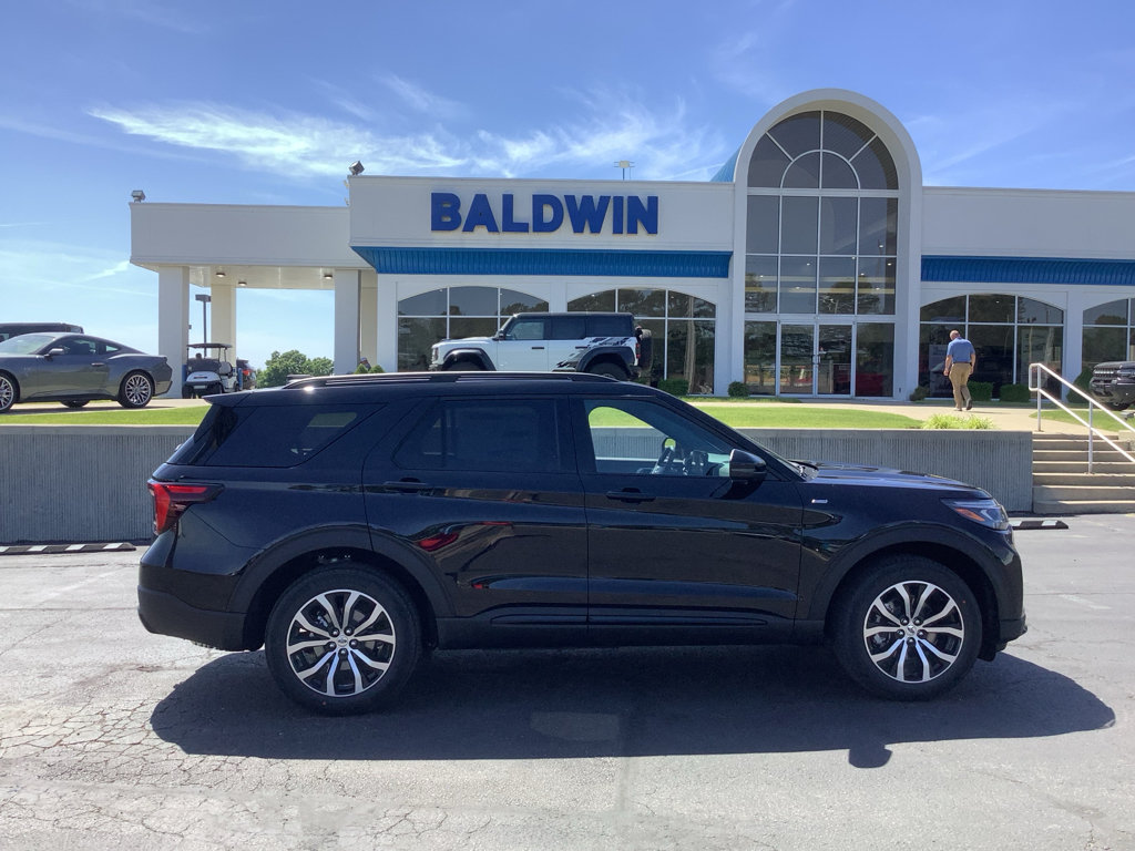New 2026 Ford Explorer ST-Line AWD/4WD image 8