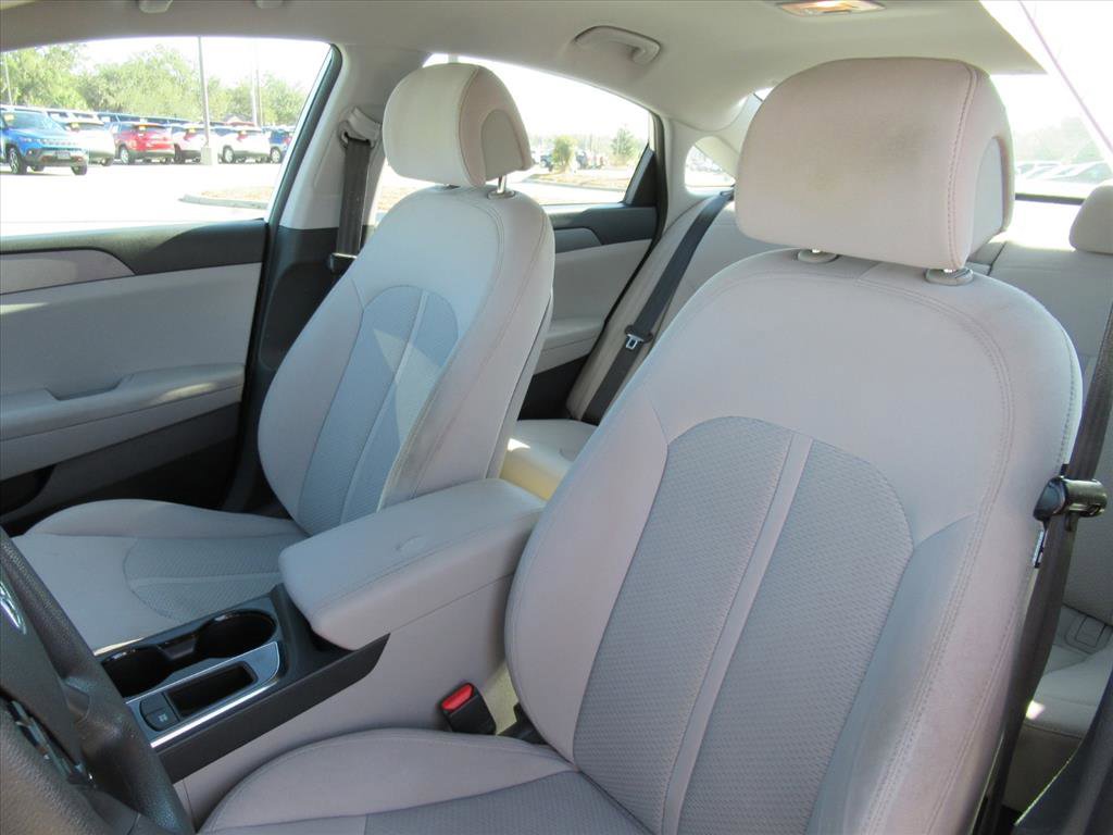Used 2016 Hyundai Sonata SE image 16