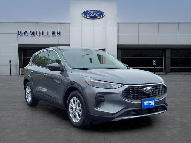 Certified 2024 Ford Escape Active w/ Cold Weather Package FWD image 9