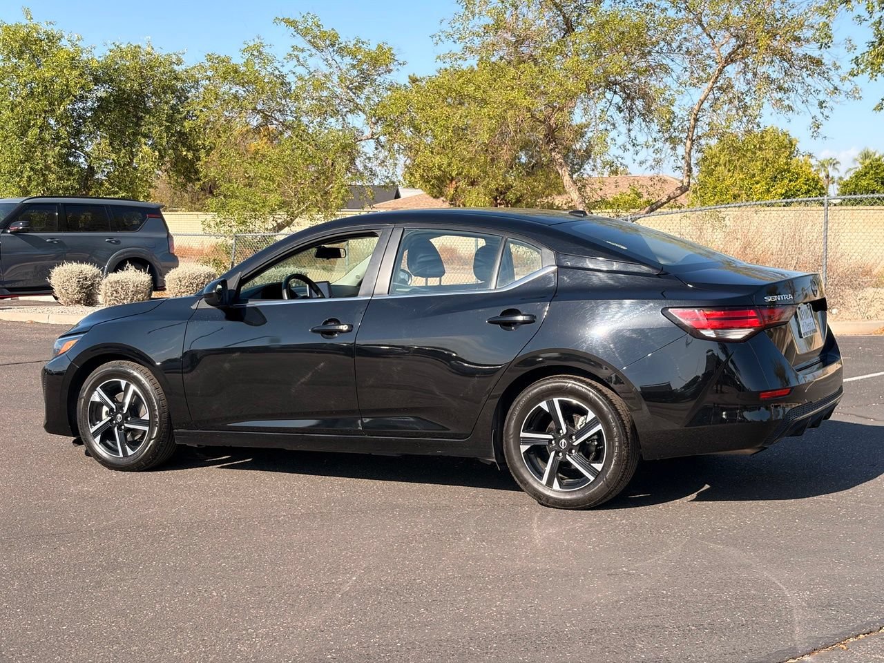 Used 2024 Nissan Sentra SV FWD image 4