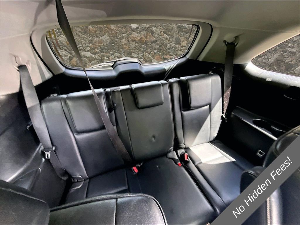 Used 2019 Toyota Highlander XLE AWD/4WD image 25