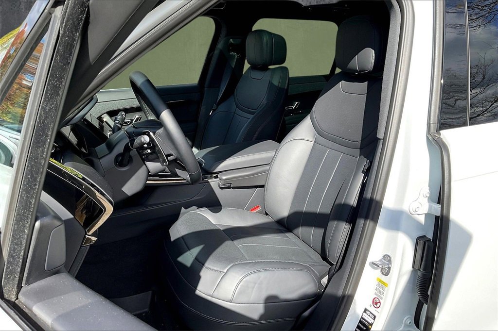 Used 2025 Land Rover Range Rover Sport Dynamic SE image 20