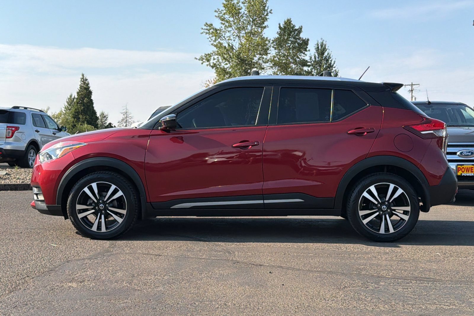 Used 2020 Nissan Kicks SR w/ SR Premium Package FWD image 6