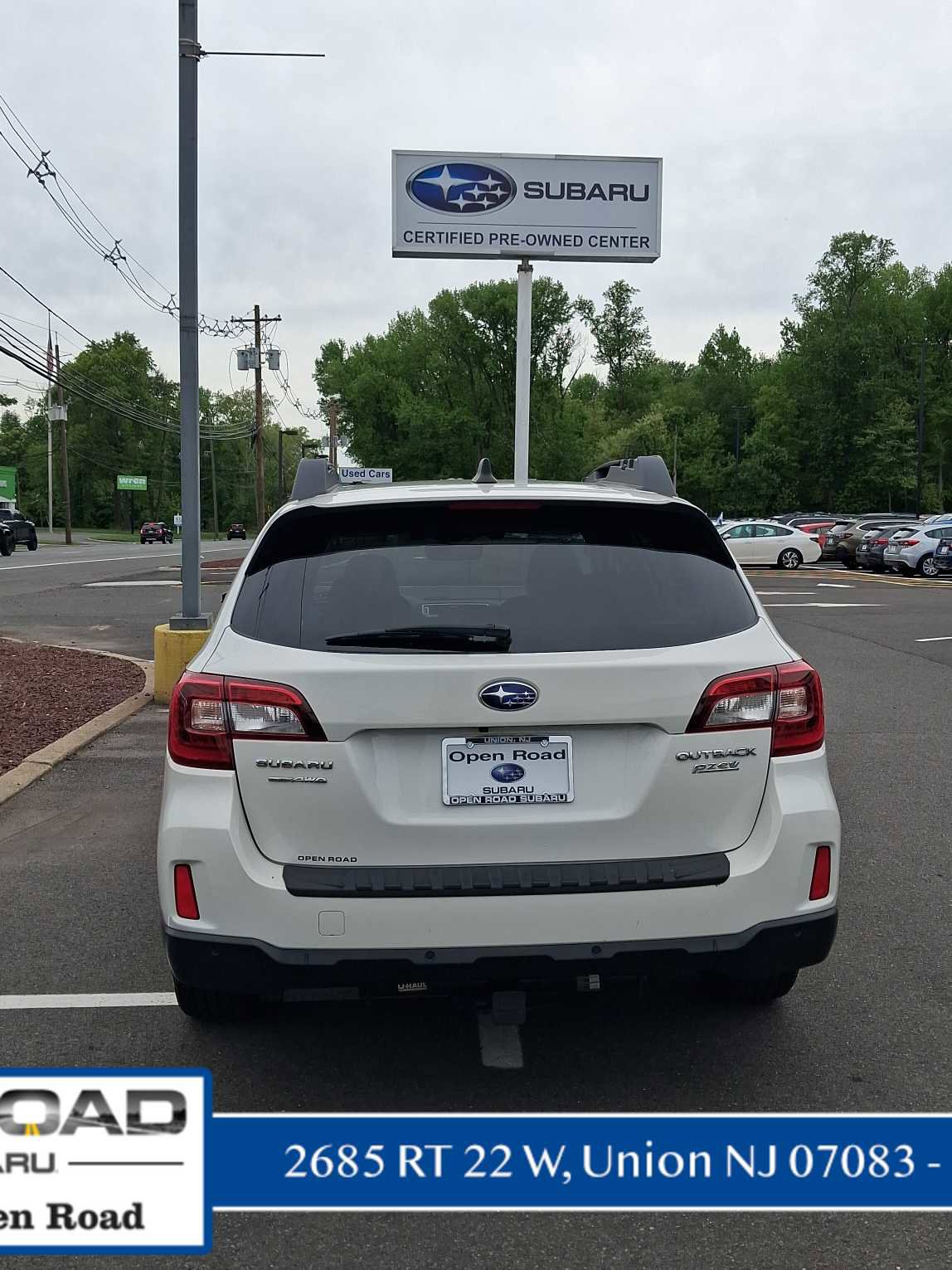 Used 2017 Subaru Outback 2.5i Limited AWD/4WD image 5