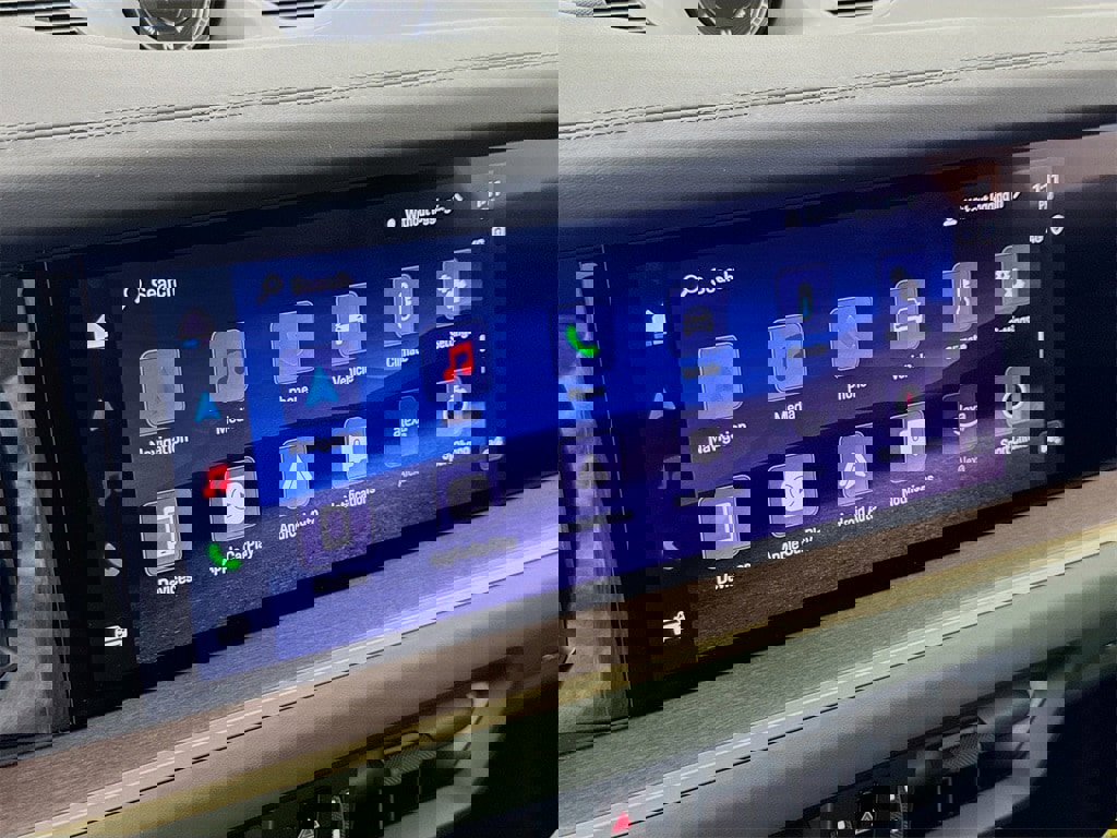 New 2026 Porsche Cayenne image 19