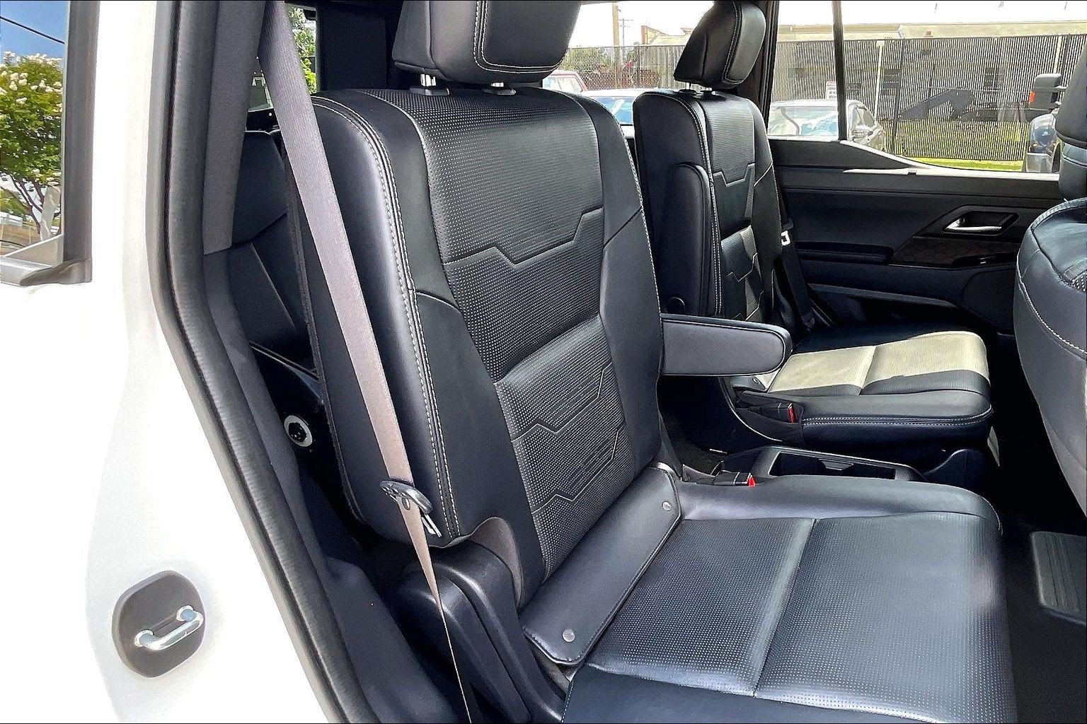 Used 2025 Lexus GX 550 w/ Accessory Package (2T) AWD/4WD image 31