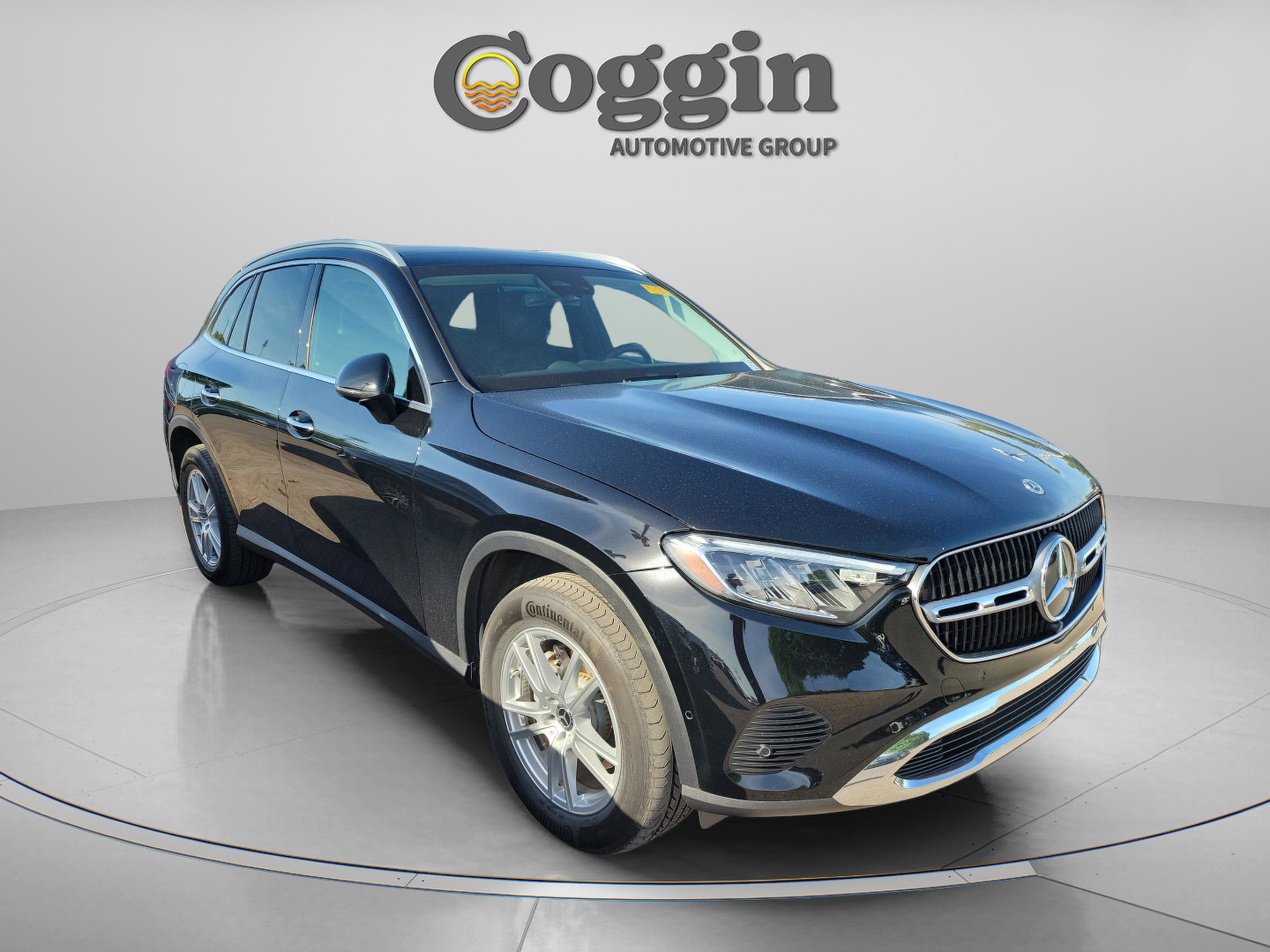 Used 2023 Mercedes-Benz GLC 300 4MATIC image 4