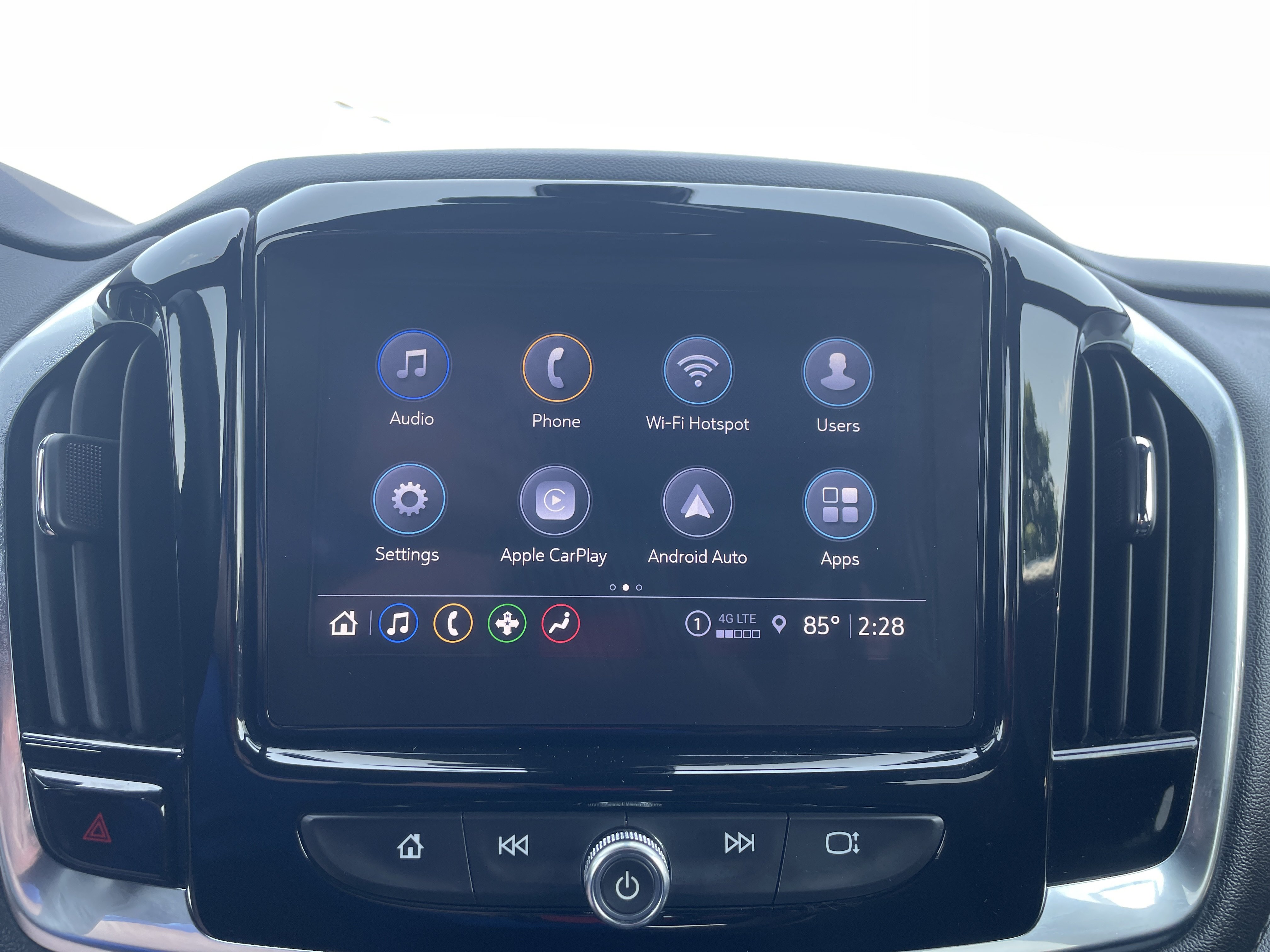 Used 2023 Chevrolet Traverse LT w/ Rear Camera Mirror Package AWD/4WD image 12