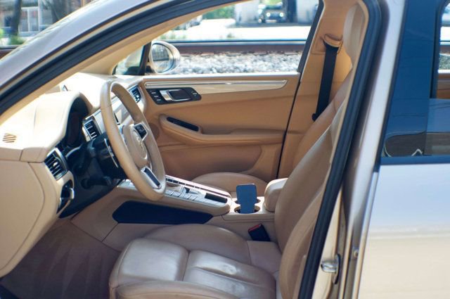 Used 2016 Porsche Macan S image 17