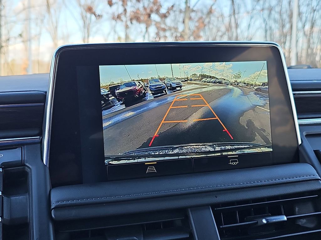 Used 2024 Chevrolet Suburban LT image 27