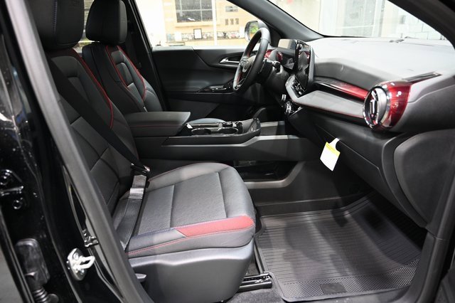New 2026 Chevrolet Equinox RS w/ LPO, Floor Liner Package image 10