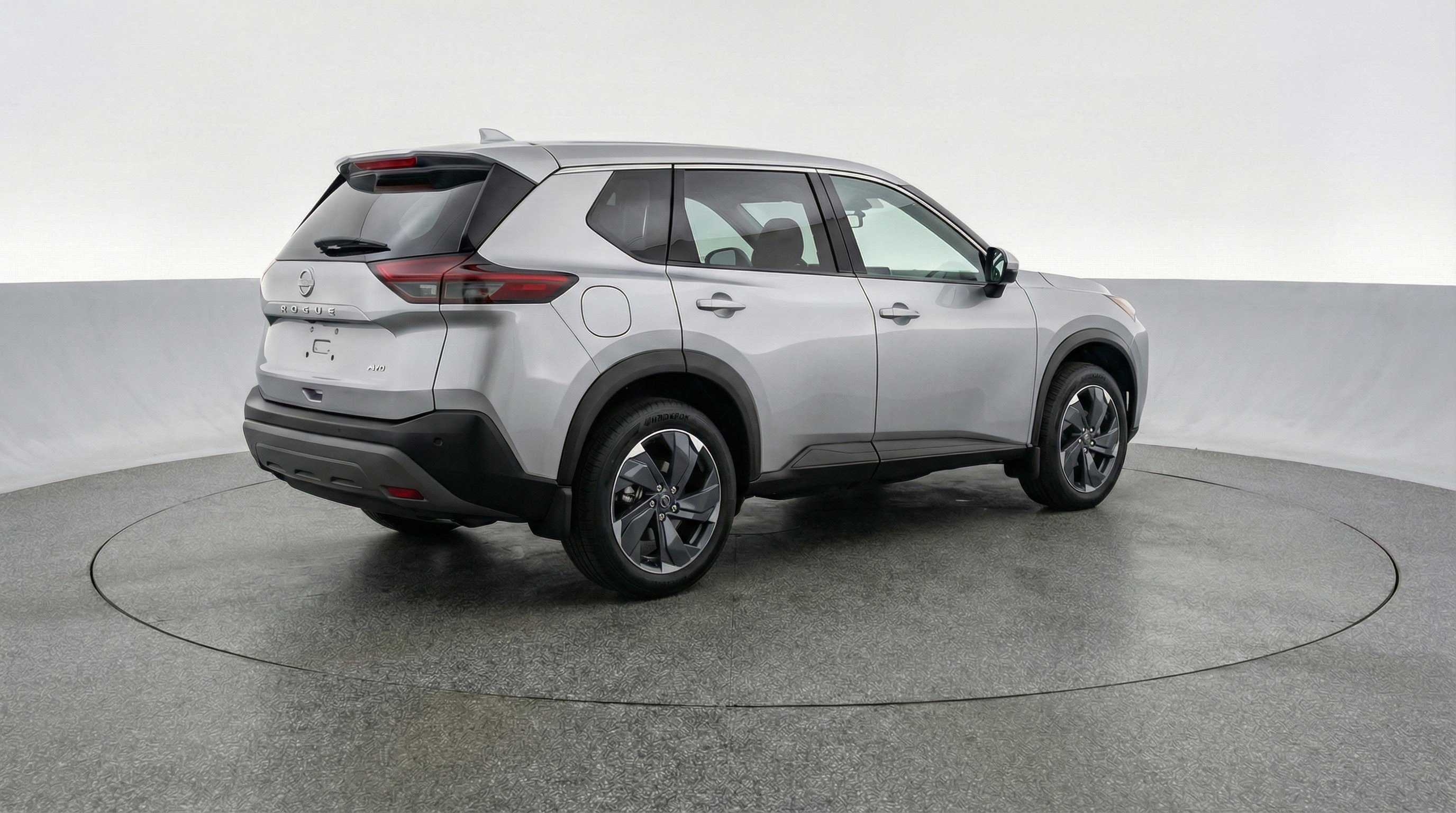 Used 2025 Nissan Rogue SV AWD/4WD image 9