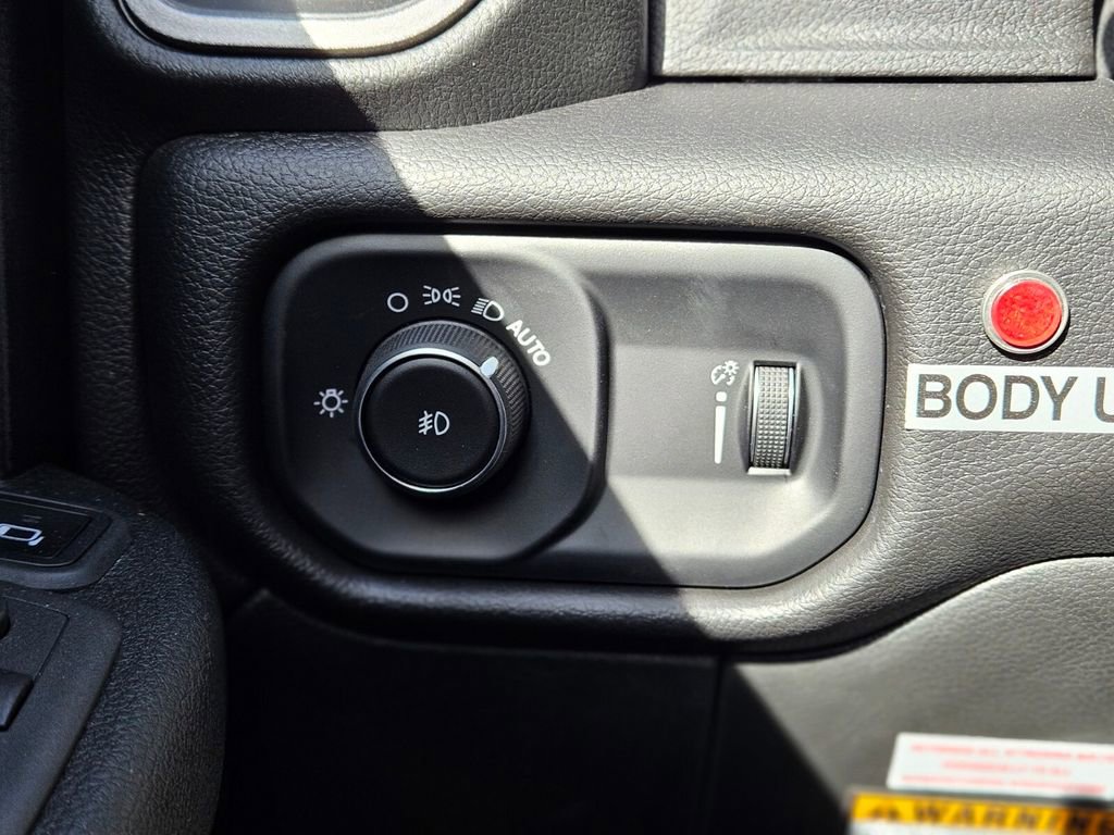 New 2024 RAM 3500 Tradesman w/ Chrome Appearance Group image 22