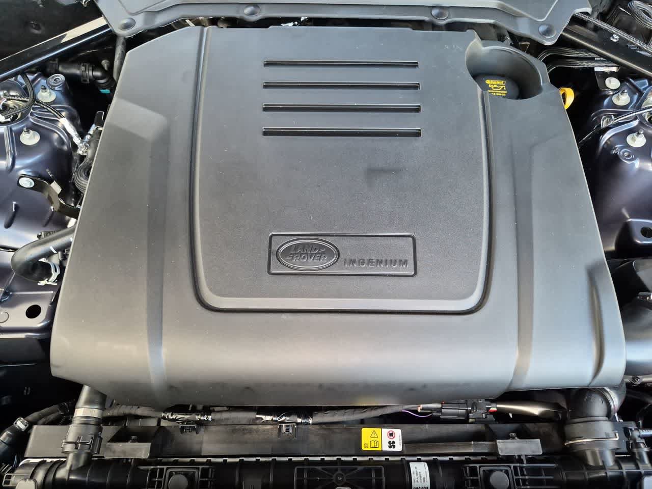 New 2026 Land Rover Discovery S AWD/4WD image 15