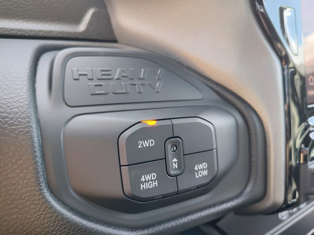 New 2025 RAM 2500 Big Horn AWD/4WD image 23
