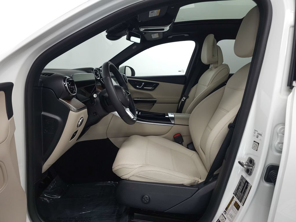 Certified 2026 Mercedes-Benz GLC 300 4MATIC image 8