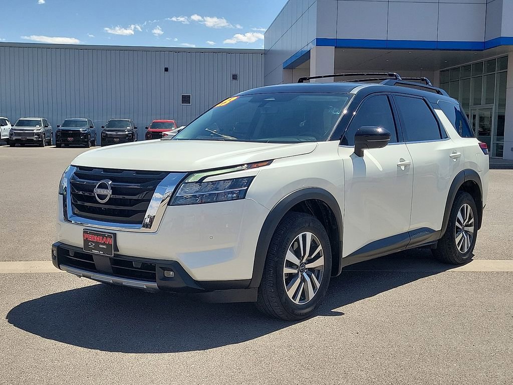 Used 2023 Nissan Pathfinder SL image 5