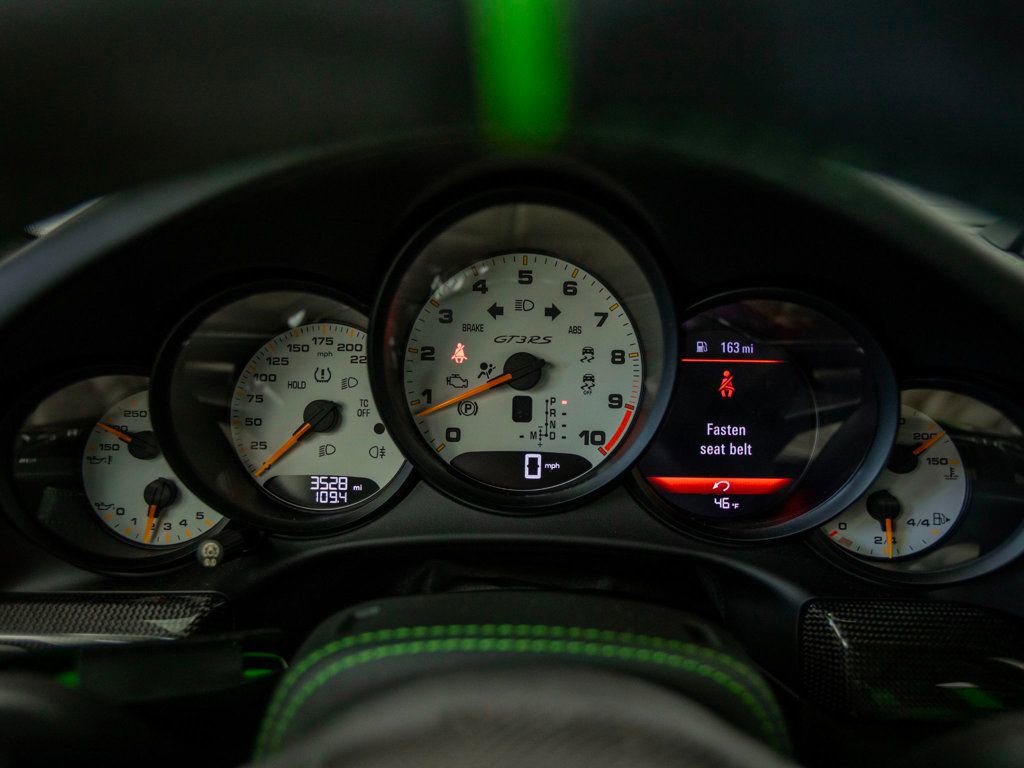 Used 2019 Porsche 911 GT3 RS image 28