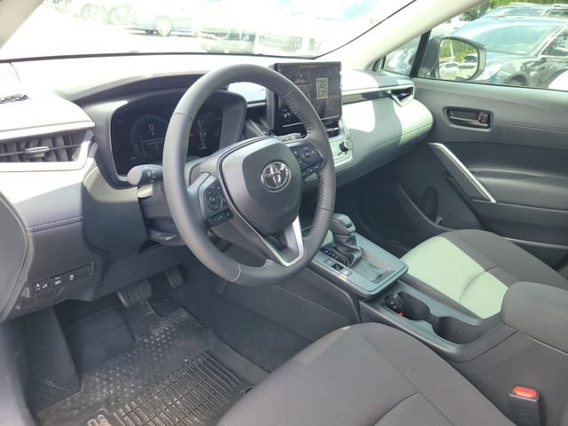 Used 2026 Toyota Corolla Cross LE FWD image 13