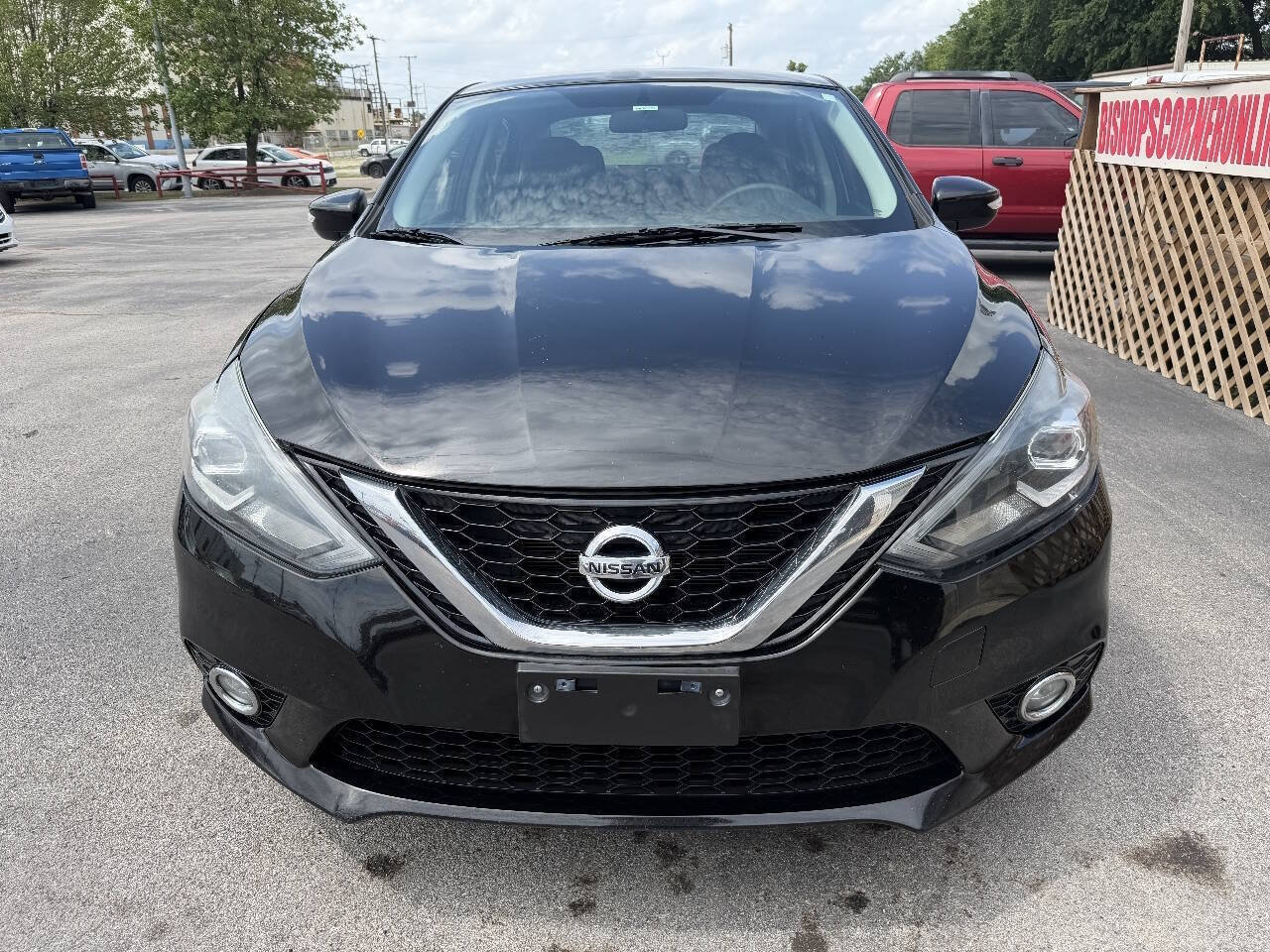 Used 2016 Nissan Sentra SR w/ Driver's Assist Package FWD image 3
