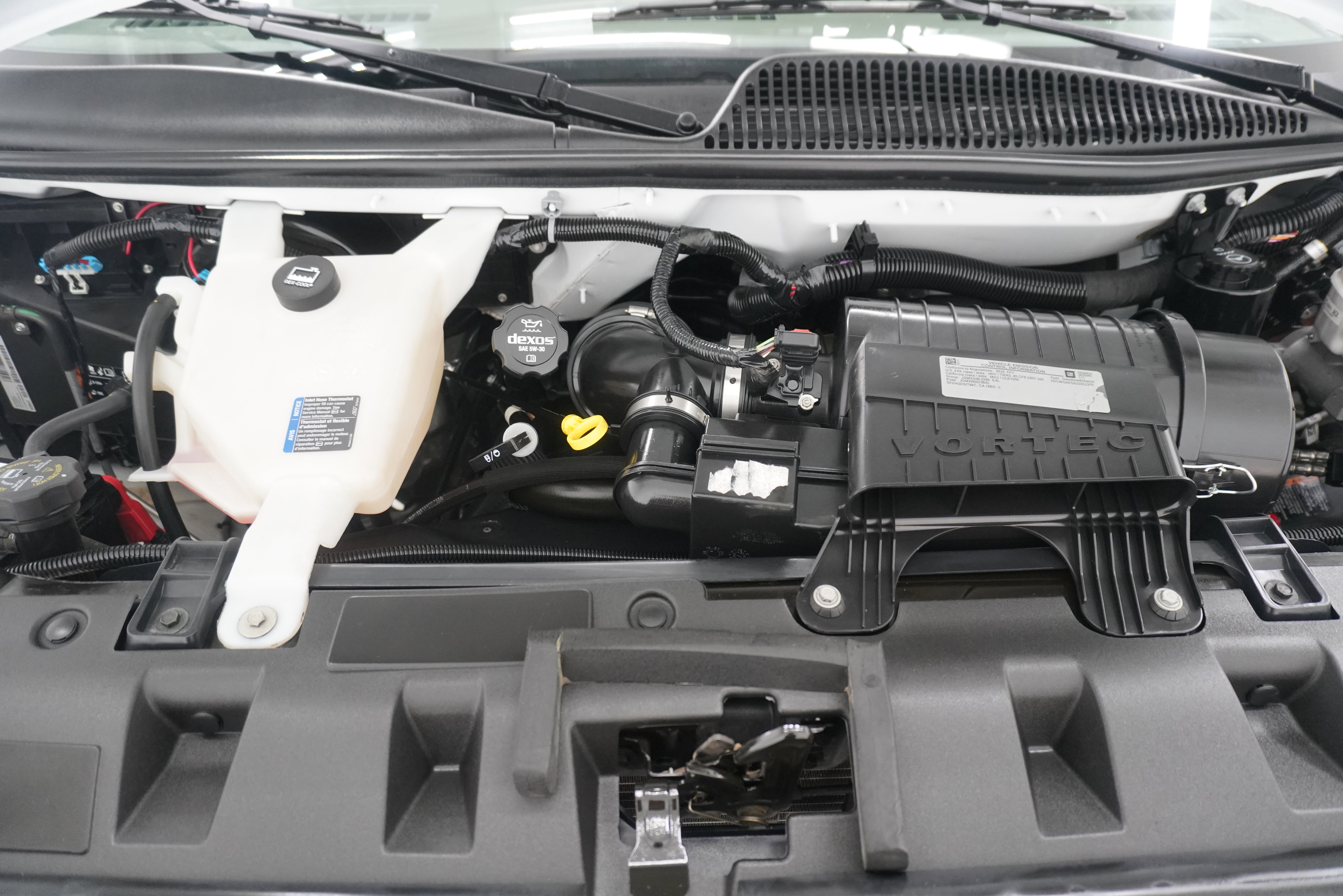 Used 2018 Chevrolet Express 2500 w/ Driver Convenience Package image 21