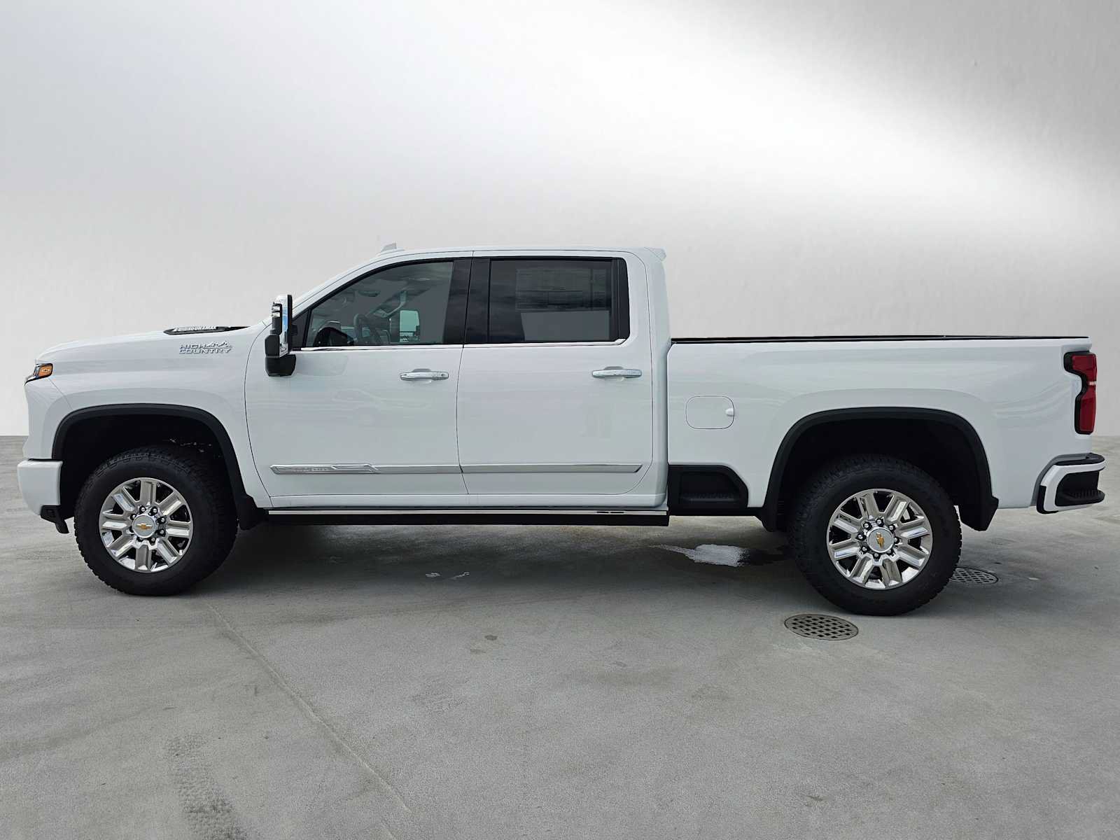 New 2026 Chevrolet Silverado 2500 High Country w/ Technology Package AWD/4WD image 6