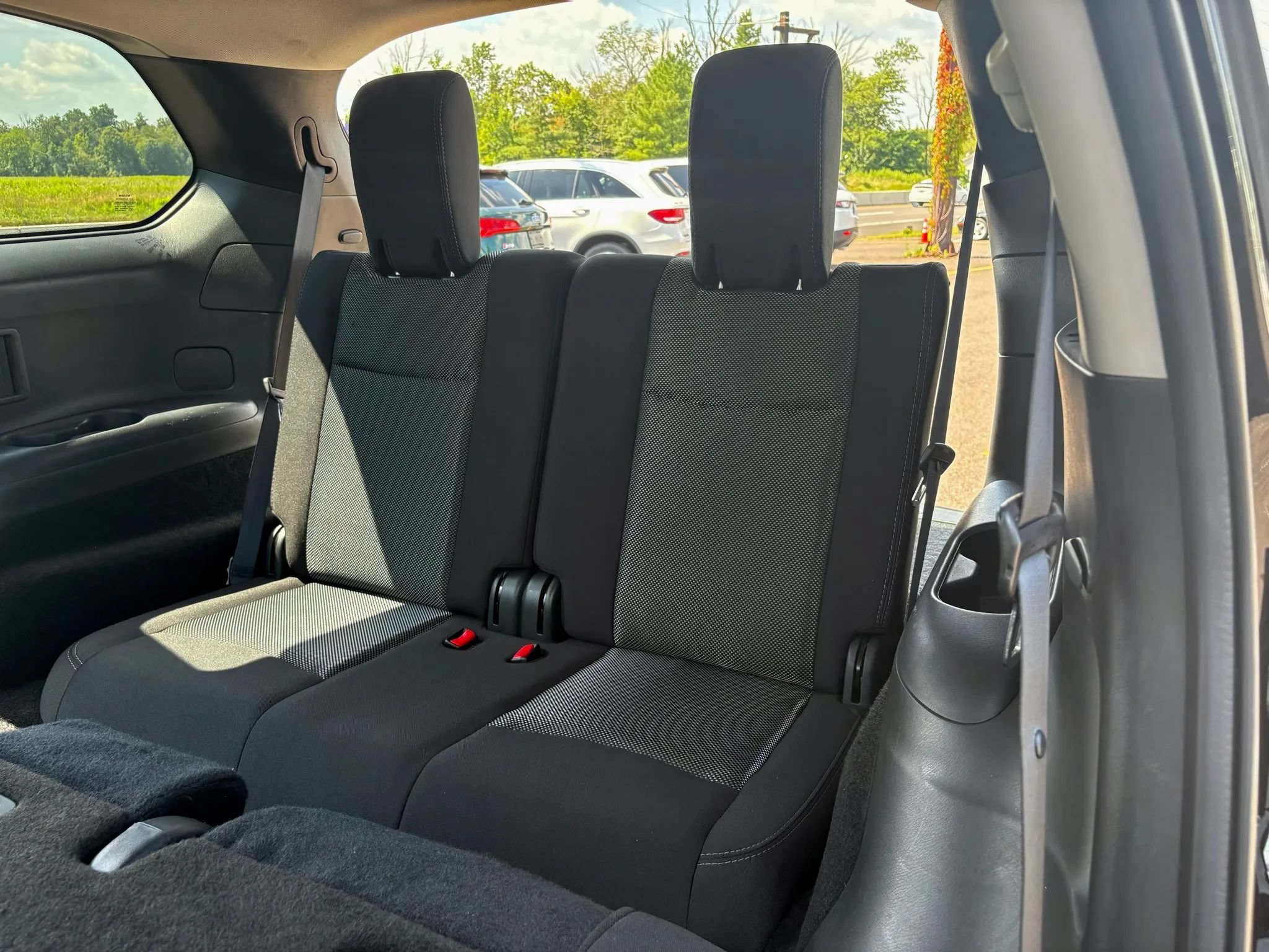 Used 2019 Nissan Pathfinder SV AWD/4WD image 28