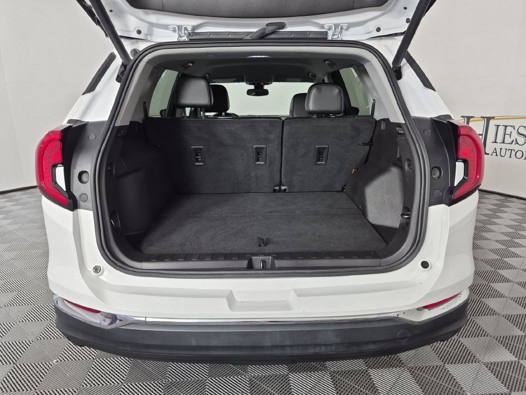 Certified 2024 GMC Terrain SLT AWD/4WD image 32