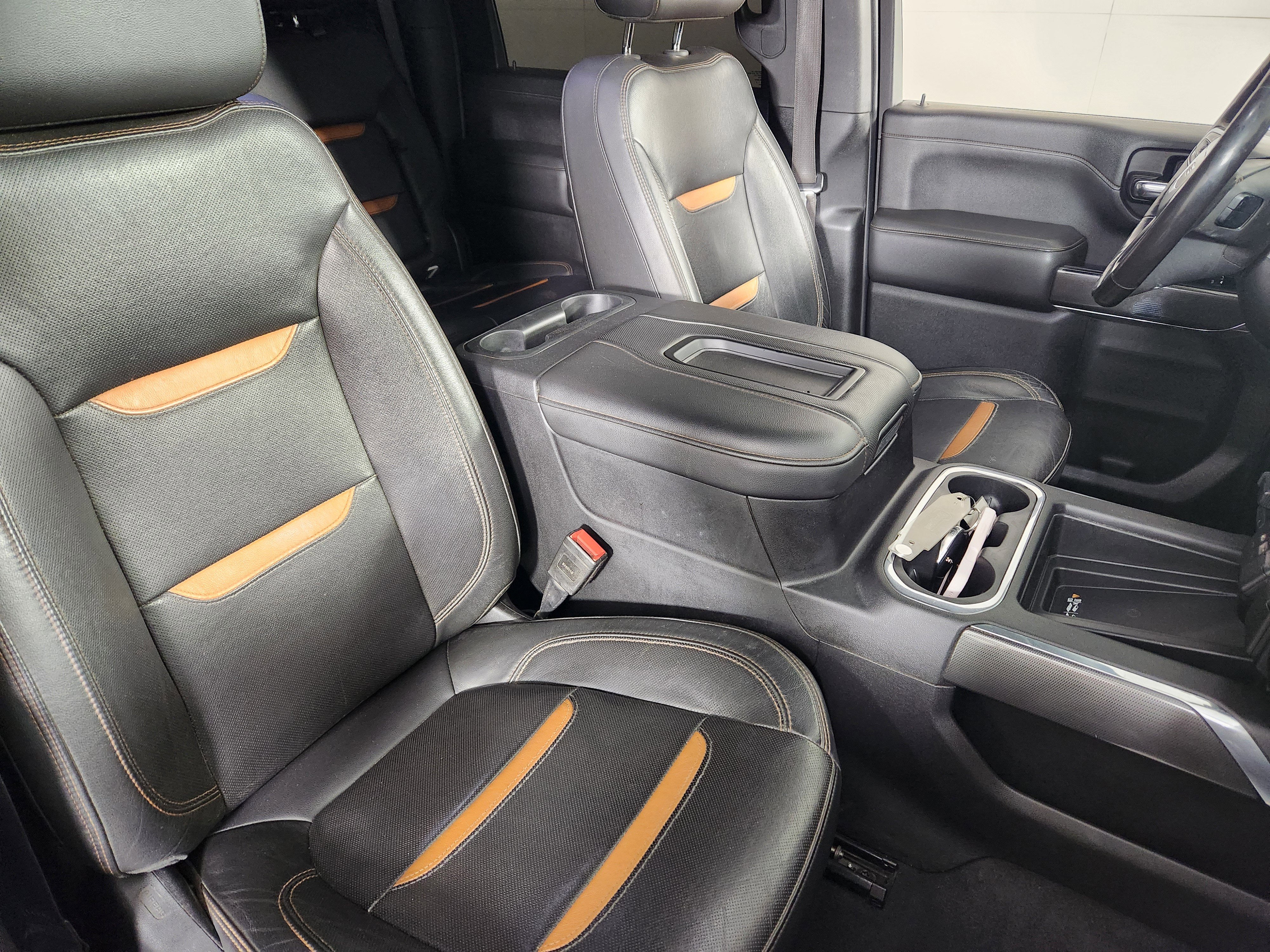 Used 2020 GMC Sierra 2500 AT4 w/ AT4 Premium Package image 10