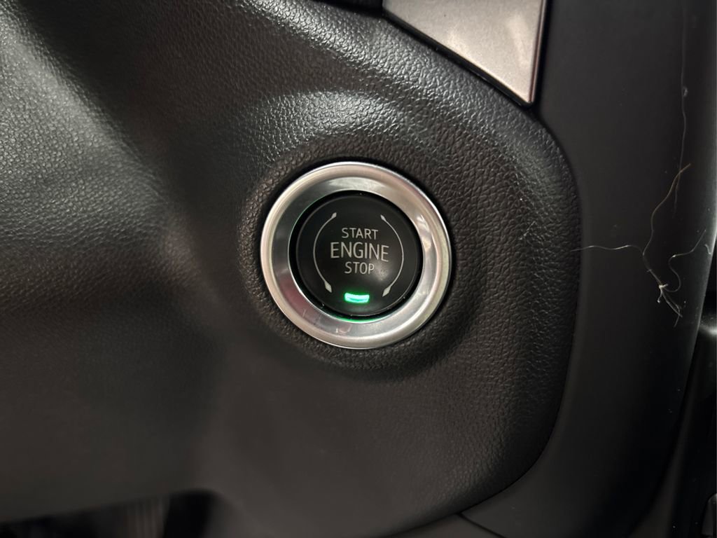 Used 2020 Chevrolet Silverado 1500 RST image 32