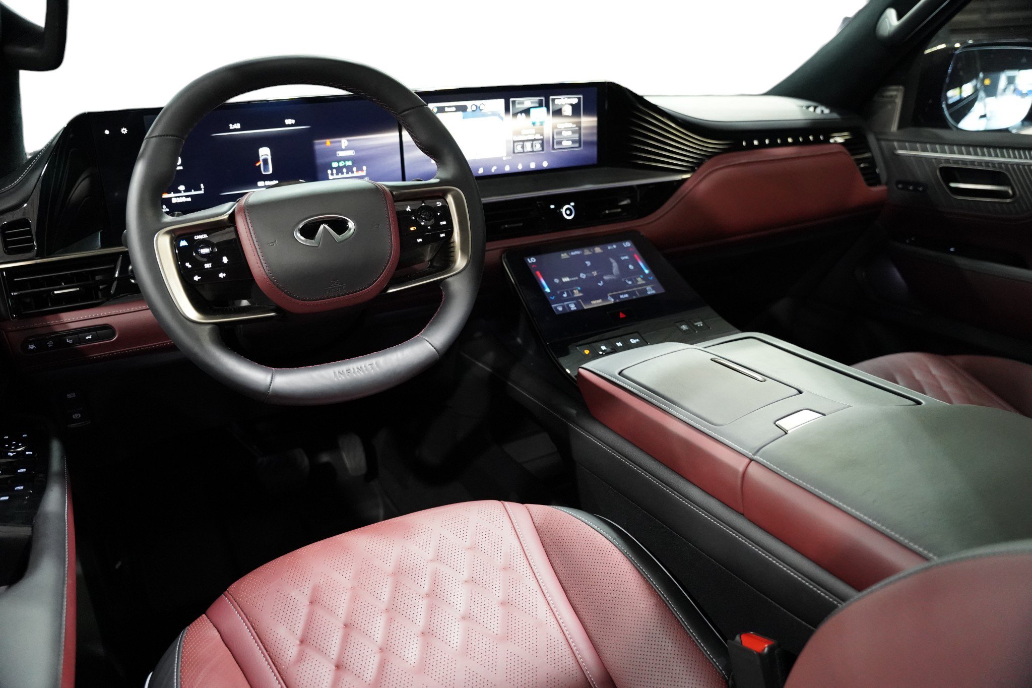 Used 2025 INFINITI QX80 Autograph AWD/4WD image 2