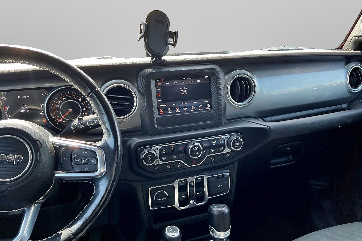 Used 2021 Jeep Wrangler Unlimited Sahara w/ Cold Weather Group AWD/4WD image 6