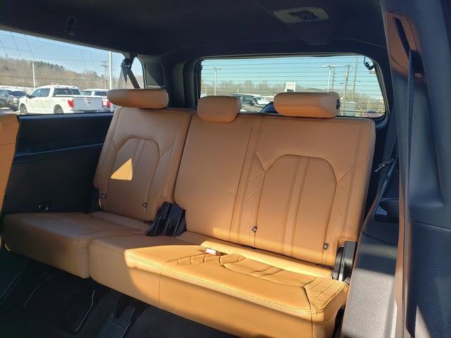 Used 2023 Ford Expedition Max Platinum image 16