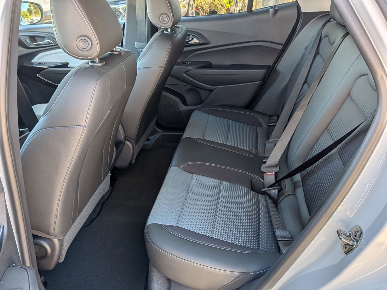 New 2026 Chevrolet Trax LT w/ Driver Confidence Package FWD image 21