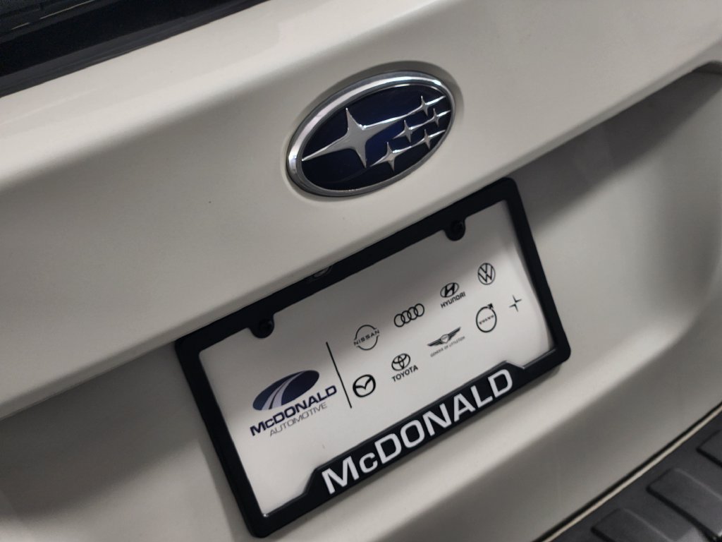 Used 2017 Subaru Outback 2.5i Touring w/ Popular Package #5A AWD/4WD image 9