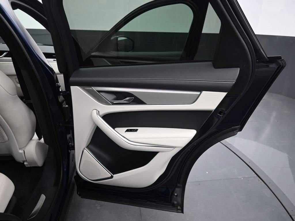 Used 2025 Jaguar F-PACE R-Dynamic S image 12