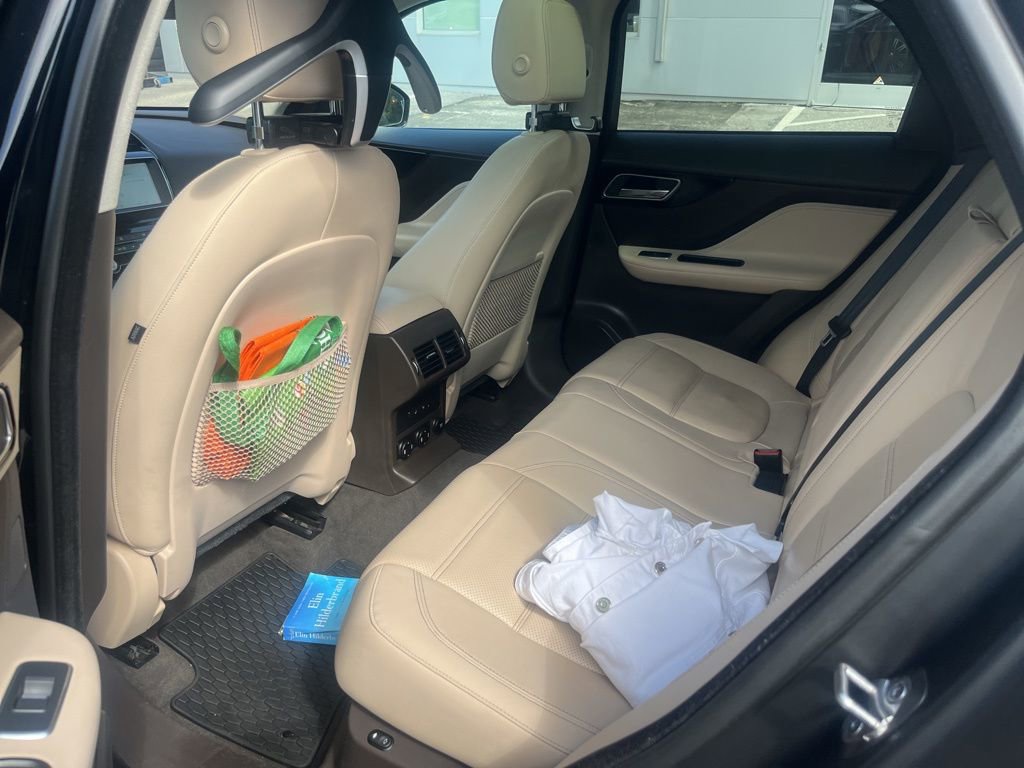 Used 2020 Jaguar F-PACE Prestige AWD/4WD image 5