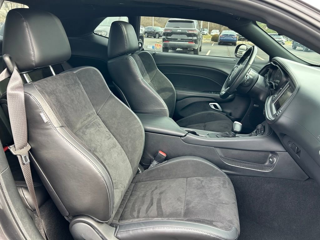 Certified 2023 Dodge Challenger R/T w/ Plus Package image 25