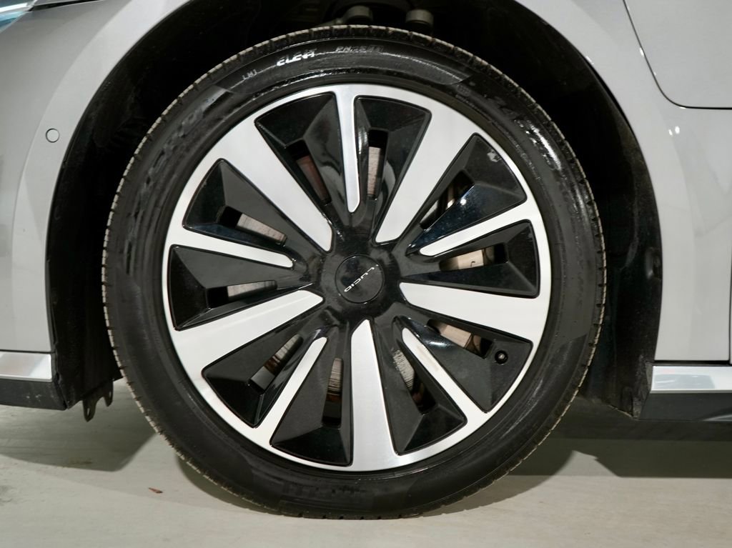 Used 2022 Lucid Air Grand Touring image 33