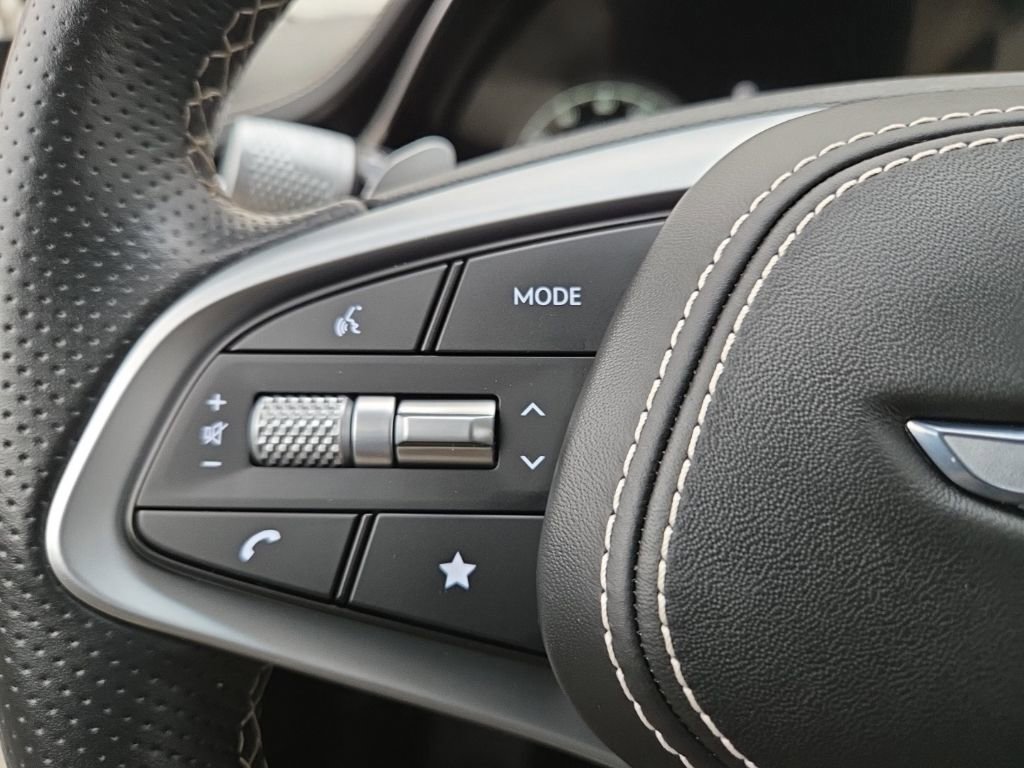 Used 2025 Genesis GV70 3.5T Sport w/ Sport Advanced Package image 33