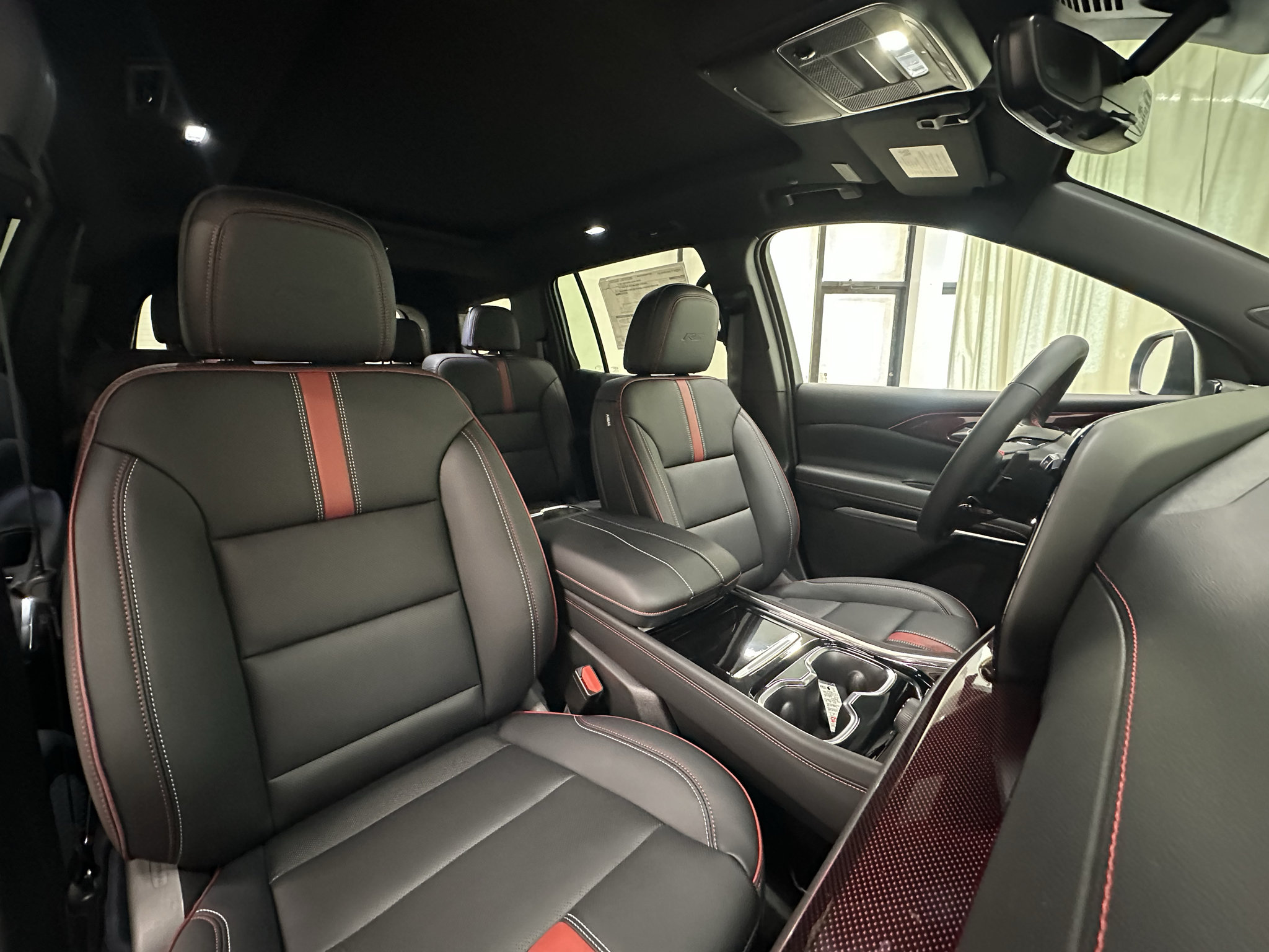 New 2027 Chevrolet Traverse RS w/ LPO, Floor Liner Package AWD/4WD image 24