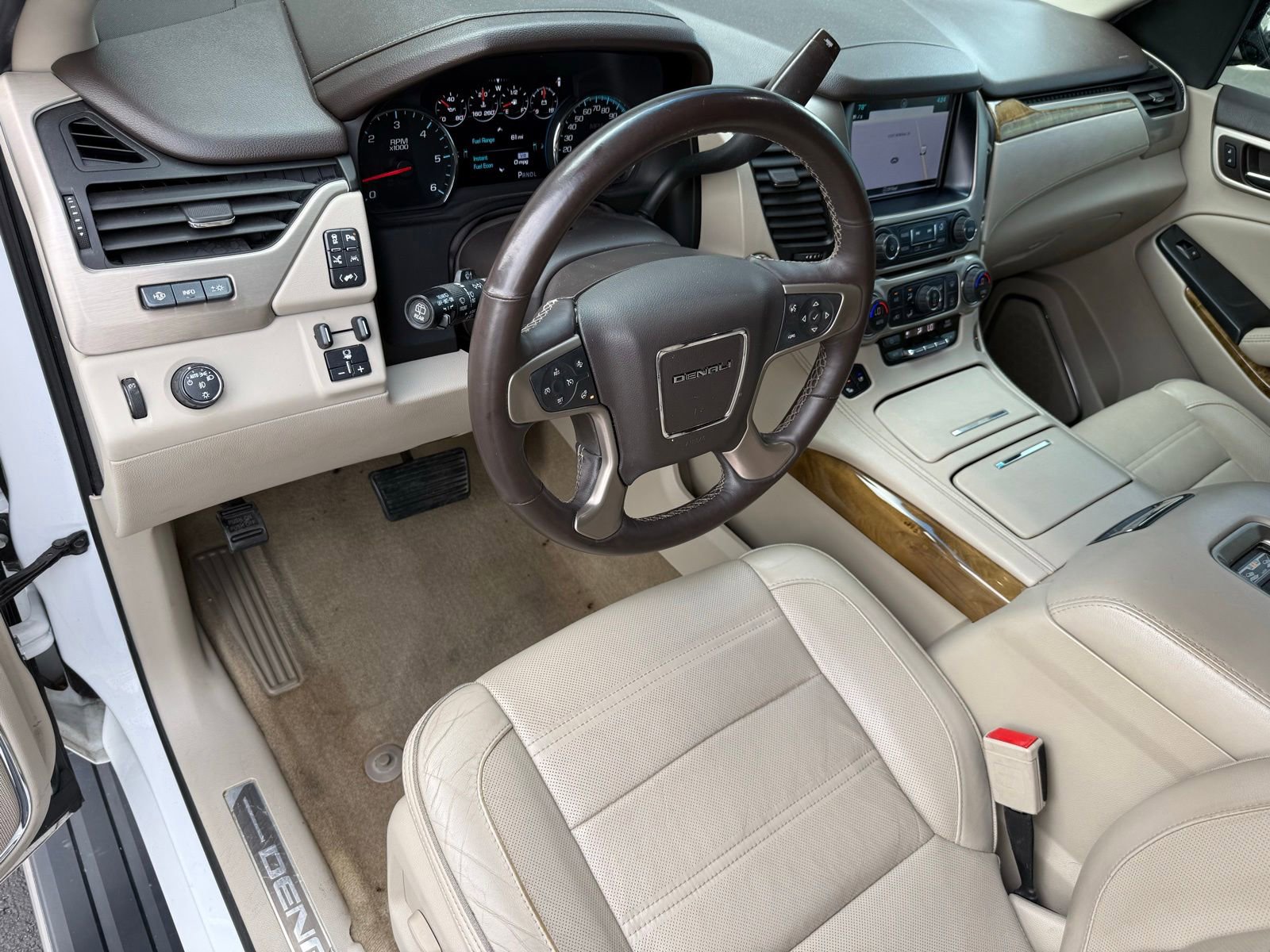 Used 2017 GMC Yukon Denali w/ Open Road Package RWD image 12