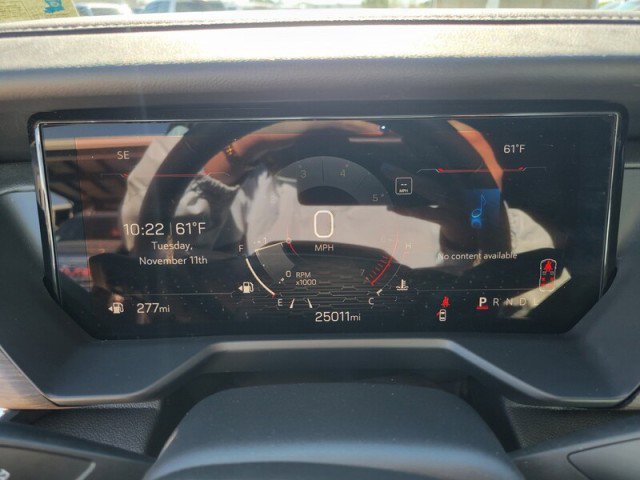 Used 2024 GMC Acadia Denali image 21