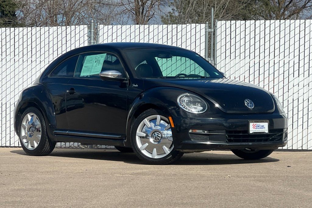 Used 2013 Volkswagen Beetle 2.5 image 2