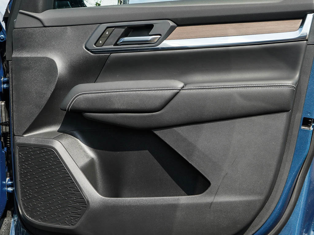 New 2026 GMC Terrain Denali w/ LPO, Floor Liner Package image 10