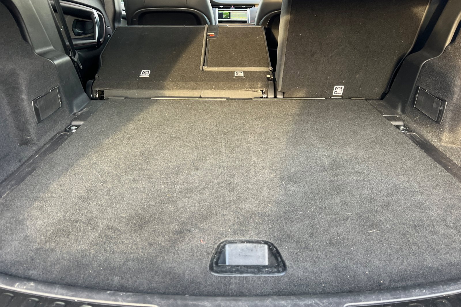 Used 2020 Land Rover Discovery Sport S R-Dynamic image 12