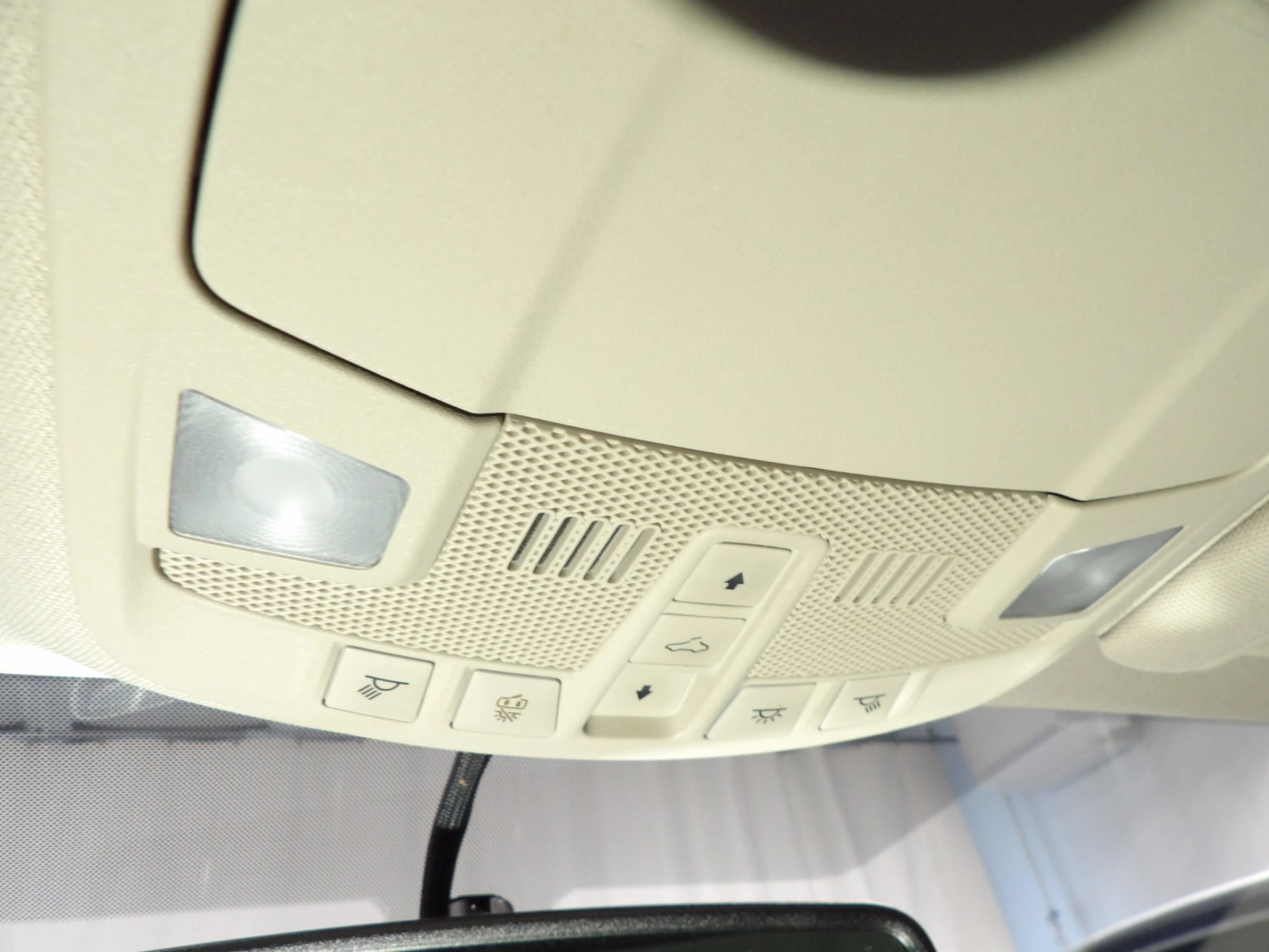 Used 2018 Ford Fusion Titanium image 16