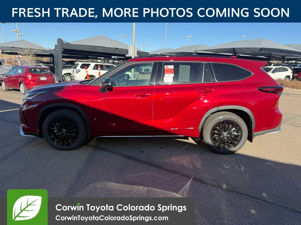 Used 2026 Toyota Highlander XSE image 3