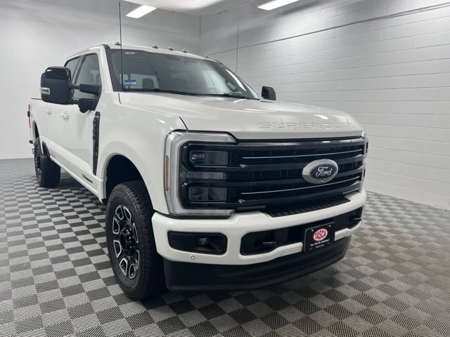 Used 2025 Ford F350 Platinum AWD/4WD image 1